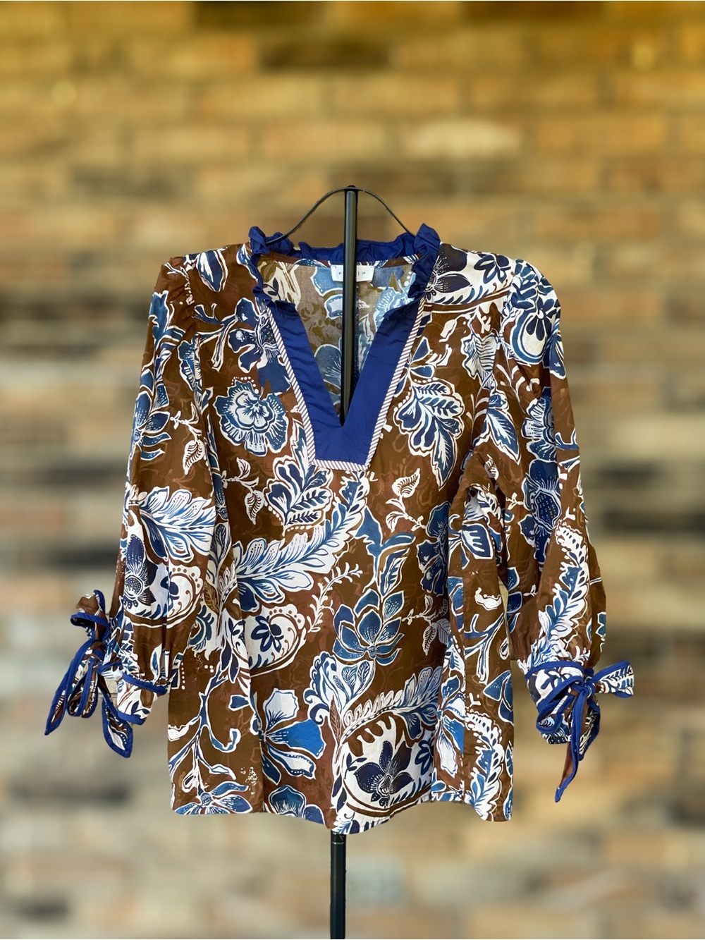 Entro 1X Brown Blue Floral Print Tie Sleeve Boho Blouse